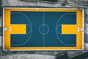 亚博体育网站-跨界奇观，巴萨效仿NBA战术，曼城急调名单，勒沃库森遭绝杀出局